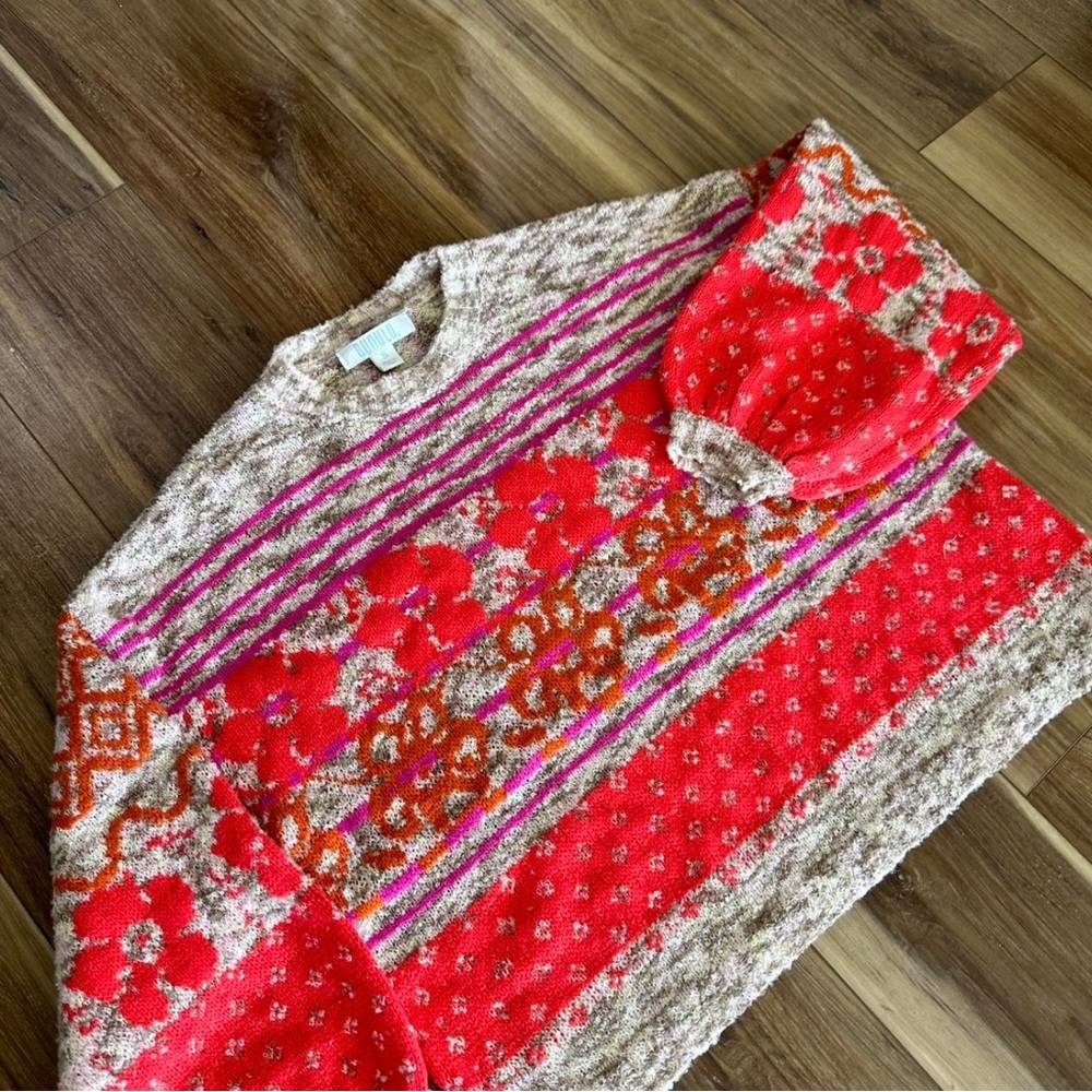 Colorful Patterned Crew Neck Sweater - Picture 2 of 4